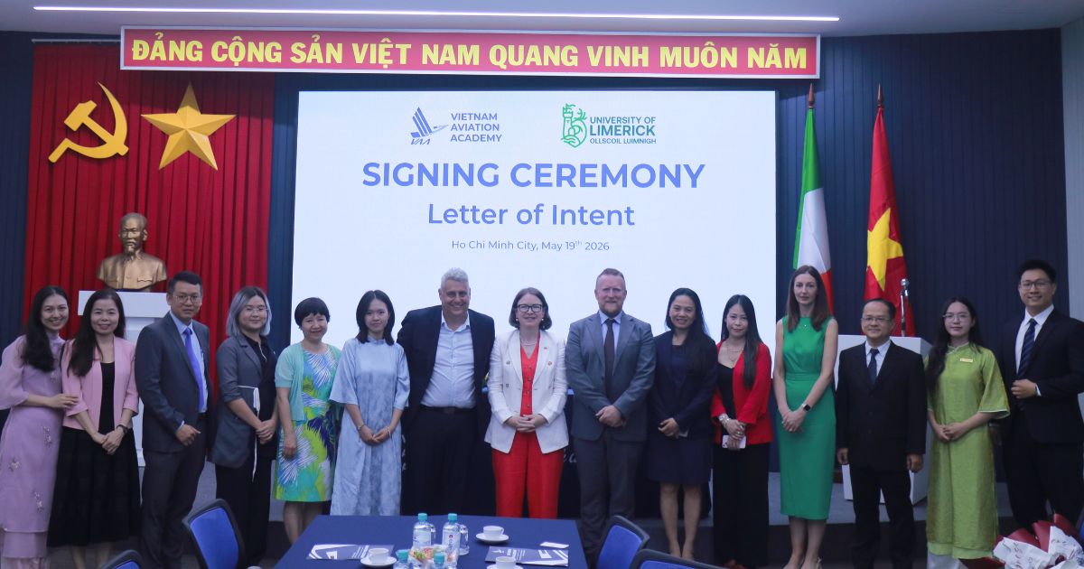 Promoting aviation education cooperation with University of Limerick (Ireland)